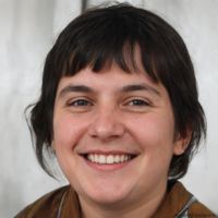 Lucía R.